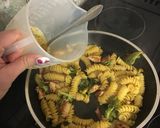 A picture of step 7 of Chicken, bacon and broccoli carbonara- slimming world friendly! :).