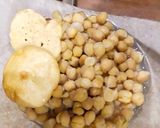 A picture of step 1 of Dahi bary papri chaat.