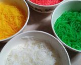 Foto langkah ke 2 dari resep *putu mayang bihun*.