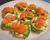 Foto del paso 4 de la receta: Canapés de Salmón fácil rápido y rico