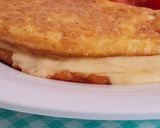 Foto del paso 4 de la receta: Mi omelette de queso 🥚 🧀 bien cocido, básico, nutritivo y saciante