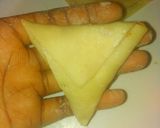 A picture of step 9 of Samosa wrap& folding method recipe.