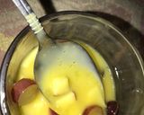 A picture of step 2 of Fruit custard.