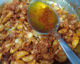 A picture of step 3 of Garlic pickle.
