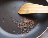 A picture of step 2 of Masala Bhindi.