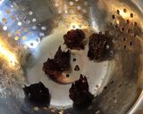 Une image de l'étape 5 de Flan pâtissier aux pruneaux et hibiscus.