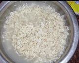 A picture of step 4 of Maggi Roll.