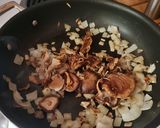 A picture of step 8 of Spaghetti with roasted tomato and mushroom sauce.