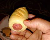 A picture of step 4 of Sausage roll.
