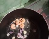 Foto langkah ke 2 dari resep MPASI UDANG WORTEL BUNCIS SANTAN (Karbo+Prohe+Lemak+Sayur).