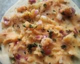 A picture of step 5 of Aloo paratha.