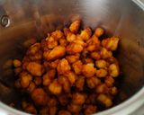 A picture of step 1 of Prawns Ball Puttu.
