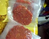 Foto langkah ke 2 dari resep Patty beef burger.