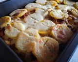 Másnap is szaftos, triplahúsos rakott krumpli recept fázis 3 fotója