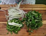Hình bước làm 2 của món Bún Bò Siêu Đơn Giản