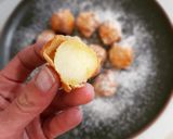 Foto del paso 8 de la receta: Bolitas de manzana rebozadas con helado de cookies