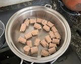 Foto langkah ke 1 dari resep Sosis Asam Manis.