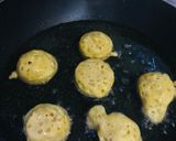A picture of step 2 of Papri chaat.