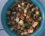 Foto langkah ke 4 dari resep Tumis tahu tempe kacang panjang.