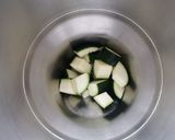 Une image de l'étape 2 de 🥔 Soupe courgettes et pommes de terre !! 🥔.