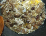 Foto del paso 1 de la receta: Pollo con champiñones revueltos