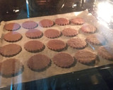 Foto del passaggio 5 della ricetta Biscotti integrali al cacao