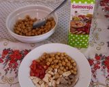 Foto del paso 1 de la receta: Ensalada Cullera de garbanzos y salmorejo