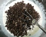 A picture of step 5 of Oreo icecream.