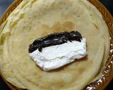 Foto langkah ke 4 dari resep Crepe isi coklat.