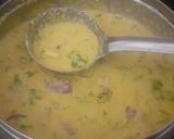 A picture of step 5 of Besan chilla.