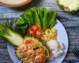 Foto langkah ke 6 dari resep Nasi Goreng Nanas ala Thailand.