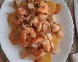 Foto del paso 5 de la receta: Patatas arrieras con sepia y langostinos