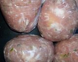 Hình bước làm 4 của món Scotch Eggs (Trứng lòng đào bọc thịt chiên xù)