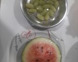 A picture of step 1 of Watermelon and grapes tenghulu.