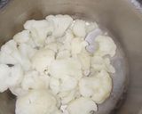 A picture of step 2 of Chilli cauliflower.