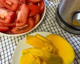 A picture of step 1 of Mango Salmorejo 🥭.