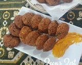 A picture of step 5 of Alasanda Vada/Garelu - Andhra Black Eyed Bean Fritters.