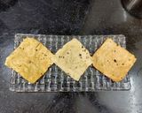 A picture of step 3 of Masaledaar Papad.