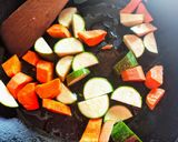 Sült cukkinis saláta, avokadós-kókuszos öntettel recept fázis 1 fotója