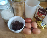 Foto del paso 1 de la receta: Bizcocho esponjoso de chocolate 🥮🍫🥧