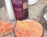 A picture of step 1 of Mango mousse.