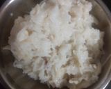 A picture of step 2 of Seviya kheer.