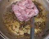 A picture of step 8 of Restaurant style chicken khorma.
