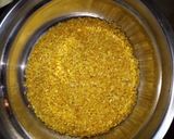 A picture of step 9 of Moong daal namkeen.