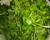 A picture of step 1 of Cheese coriander dip.
