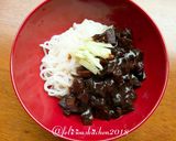 Foto langkah ke 7 dari resep Shrimp Jjajangmyeon (Korean Black Bean Noodles).
