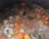 Foto langkah ke 4 dari resep Sop Makaroni.