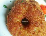A picture of step 5 of Potato spaghetti donuts.