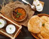 पंजाबी छोले भटूरे (Punjabi chole bhature recipe in Hindi) रेसिपी चरण 8 फोटो