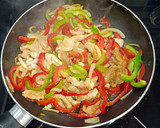 Foto del paso 2 de la receta: Fajitas en pan de pita